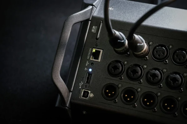 Allen & Heath	CQ20B