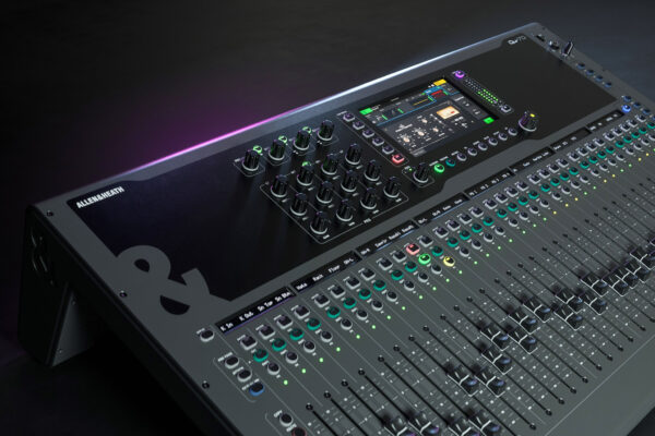 Allen & Heath	QU-7