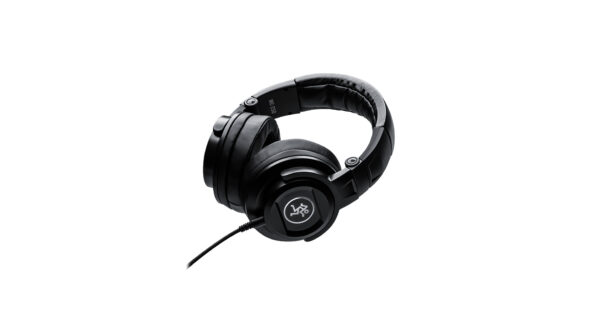 Mackie MC-250